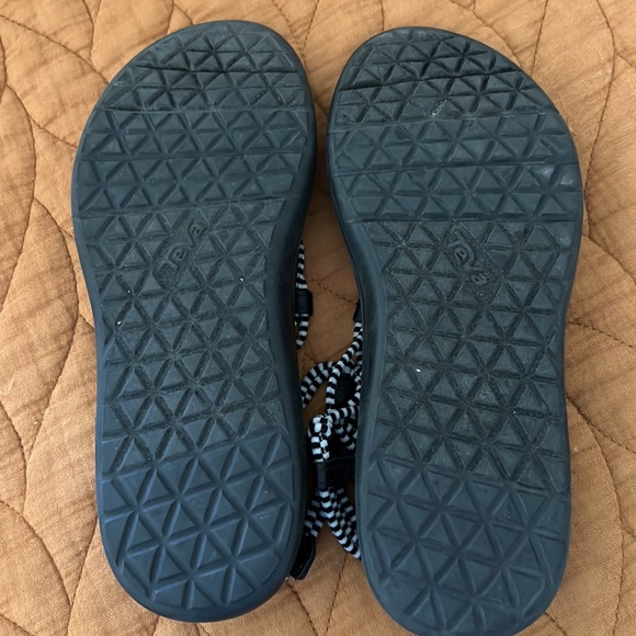 Stappy Teva ladies sandals - Picture 2 of 3